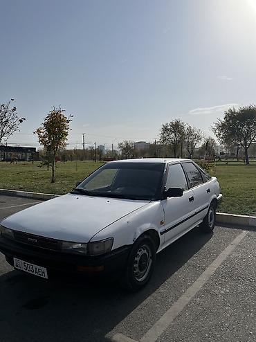 чанган уни к: Toyota Corolla: 1991 г., 1.6 л, Кол менен иштөөчү, Бензин, Лифтбек — 7