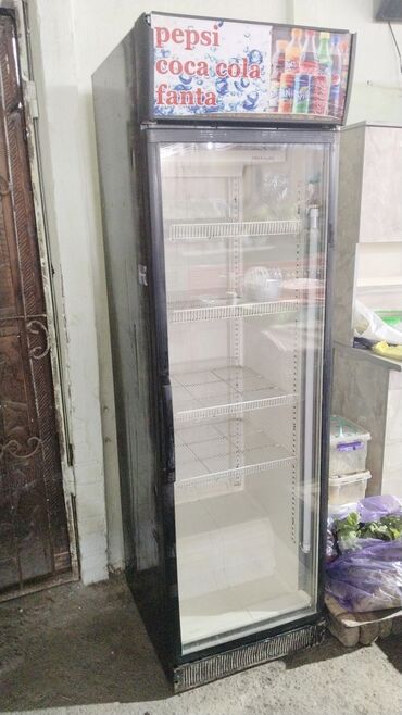 витринный холодильник для молочной продукции: Для напитков, Для молочных продуктов, Б/у