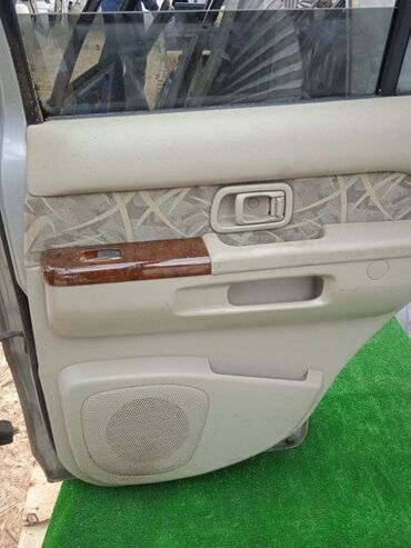 Другие автозапчасти: Обшивка дверей Nissan Terrano задн. прав. (б/у)