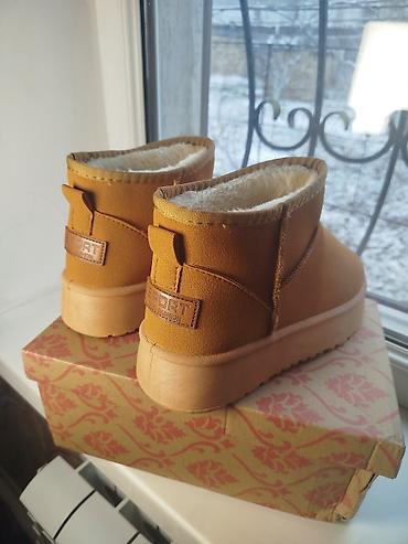 Угги: Женские новые угги — Утеплённый. Продаю стильные и невероятно — 7