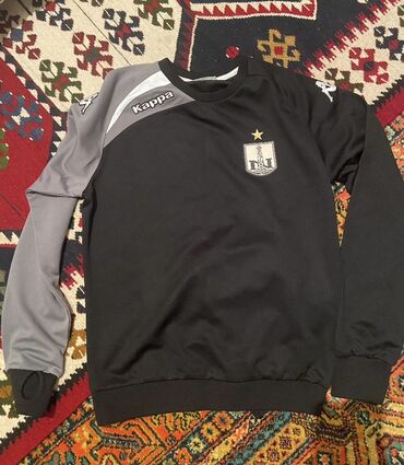 белые мужские кофты: Kappa uzunqol idman sviteri - Rəng: qara, boz və ağ detallı - Brend