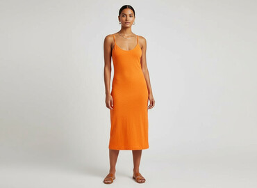 ubrania plus size tanio: Amisu, Sukienka damska, rozmiar S