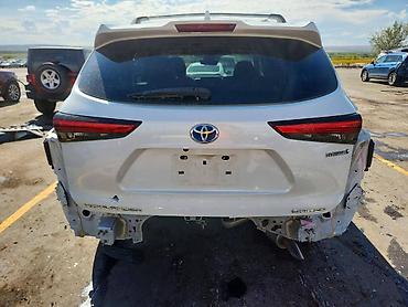 inter: Toyota Highlander: 2020 г., 2.5 л, Автомат, Гибрид — 6
