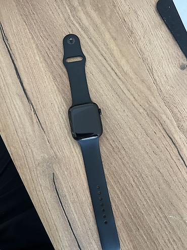 Apple Watch: Apple Watch SE 3 44mm. В цвете Миднайт. Причина продажи проста : нужны — 1