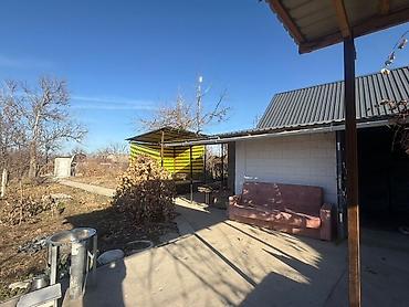 Продажа коттеджей и домов: ‼️ Срочно продаётся дом 🏡 📍 Бишкек, по пути к Кун-Туу (дача МВД, 1-я — 14