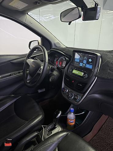 Chevrolet: Chevrolet Spark: 2017 г., 1 л, Автомат, Бензин, Хэтчбэк — 7