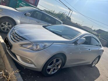автомобиль на кредит: Hyundai Sonata: 2010 г., 2 л, Автомат, Газ, Седан