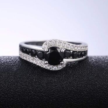 Prstenje: Vel:11
Cena:1000din. K — 8