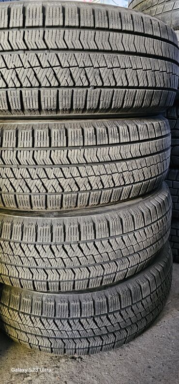 Шины: Шины 185 / 60 / R 15, Зима, Б/у, Комплект, Легковые, Япония, Bridgestone