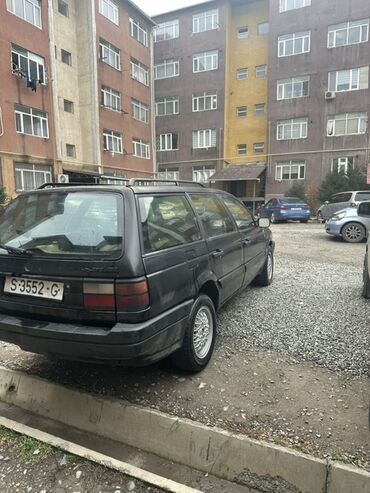 Volkswagen: Volkswagen Passat Variant: 1992 г., 1.8 л, Механика, Бензин, Универсал — 4