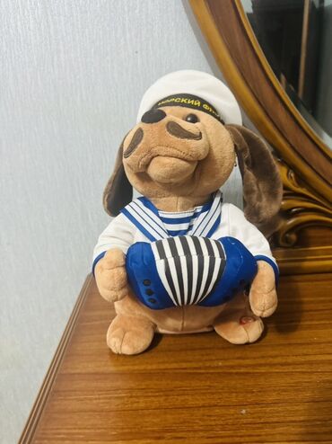 Oyuncaqlar: Dənizçi geyimində, ağ papaq, mavi zolaqlı köynək geyinmiş və -da lalafo.az — 6 Oyuncaqlar: Dənizçi geyimində, ağ papaq, mavi zolaqlı köynək geyinmiş və — 6