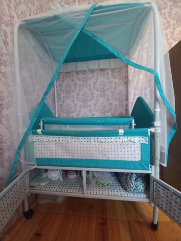 Beşiklər: Oğlan və qız üçün, Beşik, Yellənmə mexanizmsiz — 4