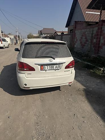Toyota: Toyota Ipsum: 2001 г., Минивэн — 2