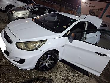 sprinter 4 4: Hyundai Accent: 2013 г., 1.6 л, Автомат, Бензин, Седан — 6