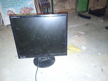 LG Flatron LCD monitor - Ekran diaqonalı: təqribən 19" - Model xətti