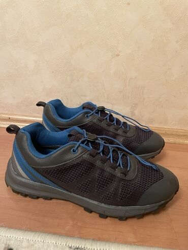 шлепанцы для бассейна: Crane brendi yürüş/trekkinq ayaqqabısı - Rəng: tünd lacivərt/qaranavi