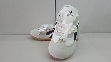 nike vintage: Мужские кроссовки, 37, Новый, цвет - Белый, Платная доставка — 2