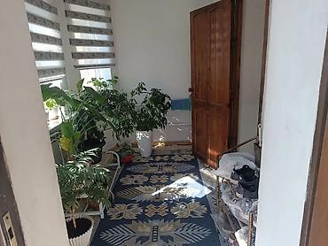 Продажа коттеджей и домов: 🏙️ Продаётся: частный дом (5+ комнат) — 120 м² 📍 Локация: Бишкек, ж/м — 8