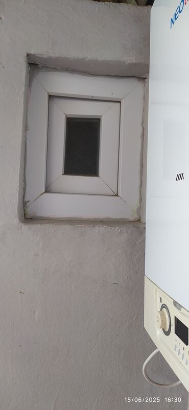 пластик окна: İşlənmiş İki qat şüşə paketi Plastik pəncərə, Еni: 30 sm, Uzunluğu: 37 sm