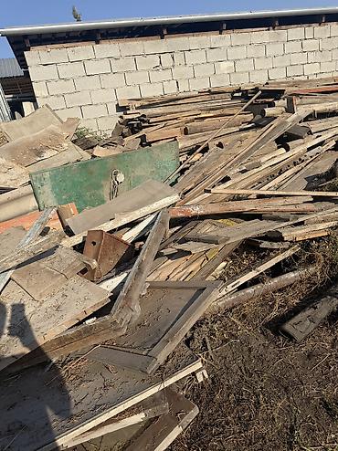 пакет сатылат: Строительный деревянный лом/доска б/у (разнобой) Цена 6000 сом за — 1