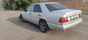 Mercedes-Benz: Mercedes-Benz W124: 1993 г., 2 л, Механика, Бензин, Седан — 2