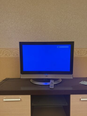 riffel tv: Televizor JVC LCD 32"