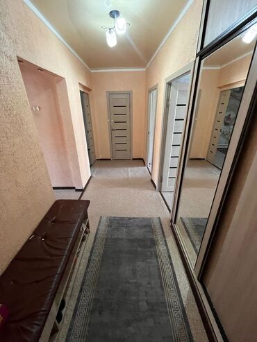 продается квартира гост типа: 3 комнаты, 70 м², 106 серия, 2 этаж, Евроремонт