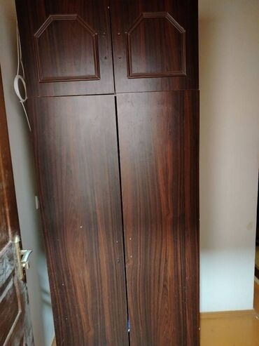 купить сервант бу: İşlənmiş, Açılan, 2 qapılı Düz dolab, Qarderob, paltar dolabı
