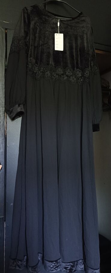 купить шикарное вечернее платье: XL (EU 42), цвет - Черный, Вечернее