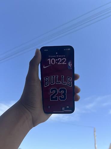 Apple iPhone: IPhone 13, цвет Midnight (чёрный) В экран есть пятно Ничего не менялся — 4