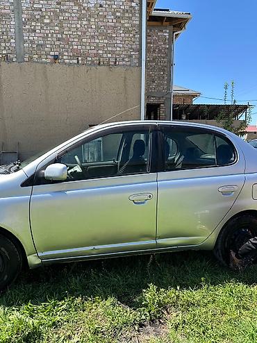 Toyota: Toyota Vitz / Platz / Yaris / Echo: 2000 г., 1.6 л, Автомат, Бензин at lalafo.kg — 4 Toyota: Toyota Vitz / Platz / Yaris / Echo: 2000 г., 1.6 л, Автомат, Бензин — 4