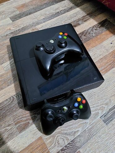 Xbox 360 & Xbox: Продаю xbox 360E на 250гб, Продаю дешевле потому что не работает блок