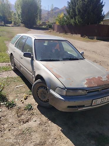 Honda Accord: 1991 г., 2.1 л, Механика, Бензин, Универсал