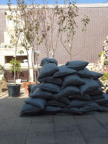 Torf: Torf kakabit peyin qara torpaq satışı 150 ədədən çox alana -da lalafo.az — 17 Torf: Torf kakabit peyin qara torpaq satışı 150 ədədən çox alana — 17