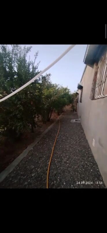 Həyət evləri və villaların satışı: 3 sot torpaqda 5 otaqlı həyət evi satılır Əfqan baglarinda. Reyal — 5