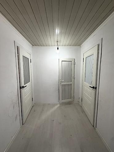 Продажа коттеджей и домов: 🏡 Продается дом в Сокулуке 📍 Участок — 4,62 сотки 🏠 2 жилые комнаты с — 10