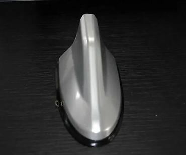 Tuning oprema: Auto antena “shark fin” (ajkulina peraja) - Tip: dekorativna/AM-FM — 7