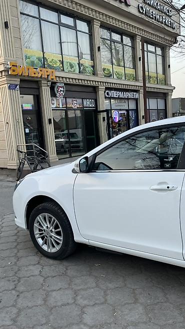 BYD: BYD E5: 2019 г., Робот, Электромобиль, Седан — 3