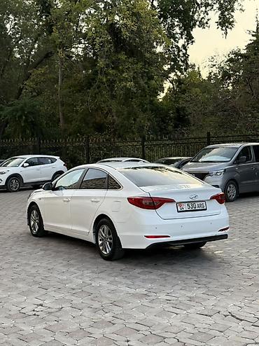 Продажа авто: Hyundai Sonata: 2017 г., 2 л, Автомат, Бензин, Седан — 4