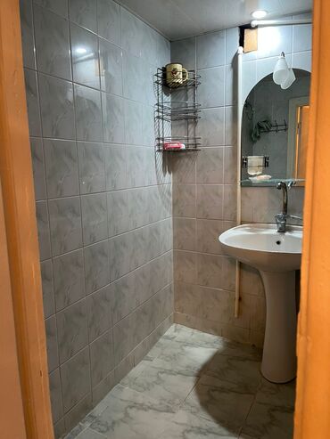 Başqa xidmətlər: Razinde 80 nomreli mektebin yaxininda bina evi kiraye verilir.4 cu -da lalafo.az — 16 Başqa xidmətlər: Razinde 80 nomreli mektebin yaxininda bina evi kiraye verilir.4 cu — 16