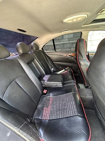 Mercedes-Benz: Mercedes-Benz E-Class: 2.7 l | 2003 il Sedan — 7