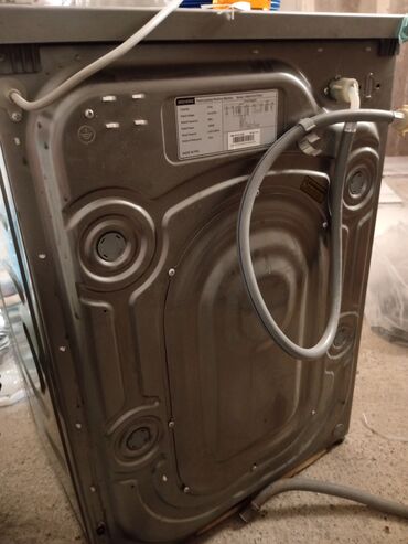 Elektrikli qızdırıcılar və radiatorlar: Paltaryuyan maşın 9 kq, İşlənmiş, Avtomat, Qurutma var, Kredit yoxdur, Ünvandan götürmə, Ödənişli çatdırılma, Rayonlara çatdırılma