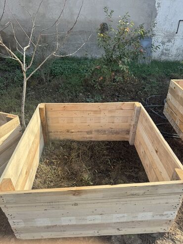 Obşivka: Məhsul: Taxta bağ qutuları / yüksəldilmiş əkim yataqları Təsvir: -