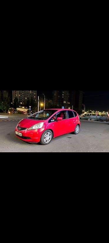 чехолы на фит: Honda Fit: 2010 г., Автомат, Бензин, Хэтчбэк — 1