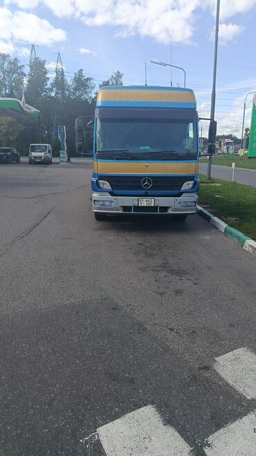 закусочная на колесах: Сүйрөгүч, Mercedes-Benz, 2006 г., Унаа ташыгыч