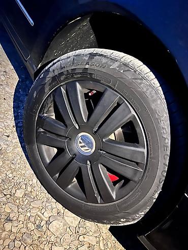 volkswagen diski: Volkswagen üçün qara rəngli təkər örtükləri (kalpaklar) – 4 ədəd dəst — 2