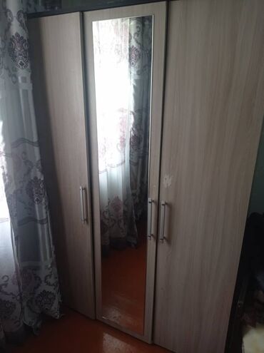купить металлический шкаф для одежды бу: Шкаф для одежды, Б/у, Прямой, Дерево