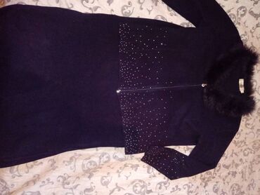 турецкий кофта юбка: Трикотажный костюм.Темно-синий,юбка прямая,сзади небольшой