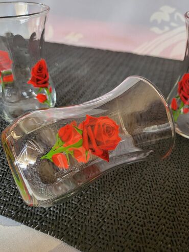 Čaše: Case nove,vintaz za caj,kuvano vino,grejanu. Komada 6 na lalafo.rs — 10 Čaše: Case nove,vintaz za caj,kuvano vino,grejanu. Komada 6 — 10