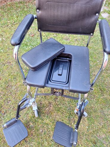Invalidska kolica: Jednom korisceno

nova je 25000 u prodaji

srecna kupovina